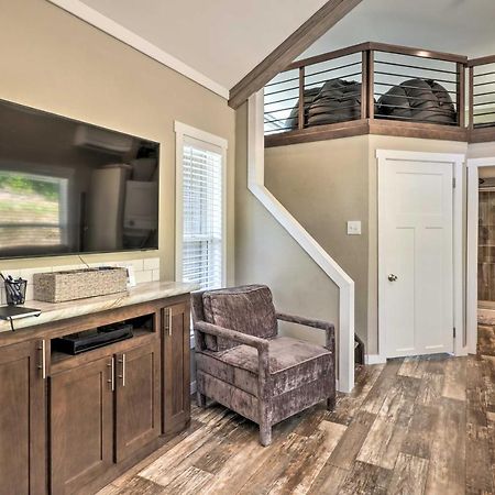 Branson Tiny Home On 52 Acres With Private Lake! מראה חיצוני תמונה
