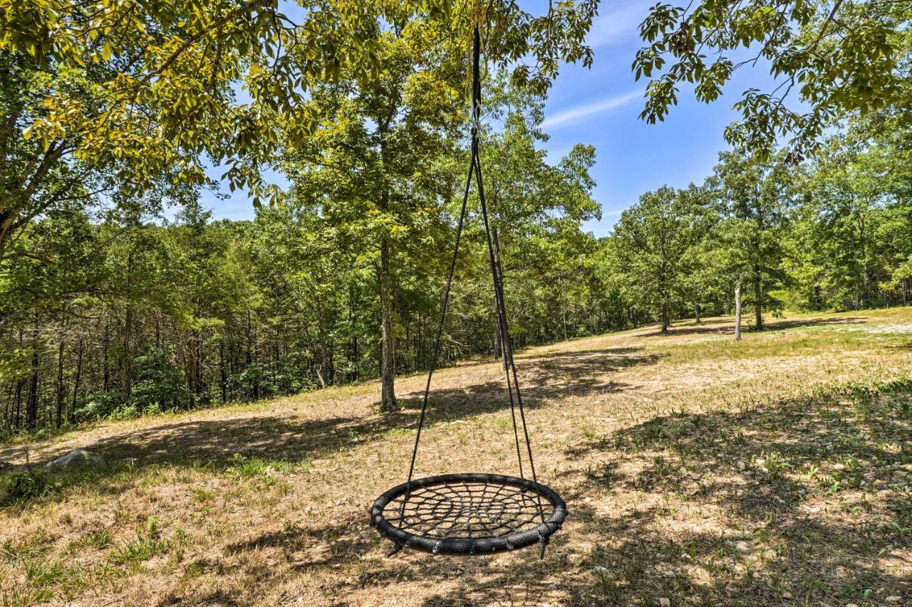 Branson Tiny Home On 52 Acres With Private Lake! מראה חיצוני תמונה